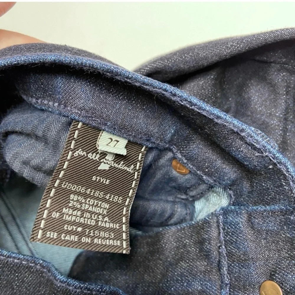 7 FOR ALL MANKIND Straight Leg Jeans with Pocket Detail